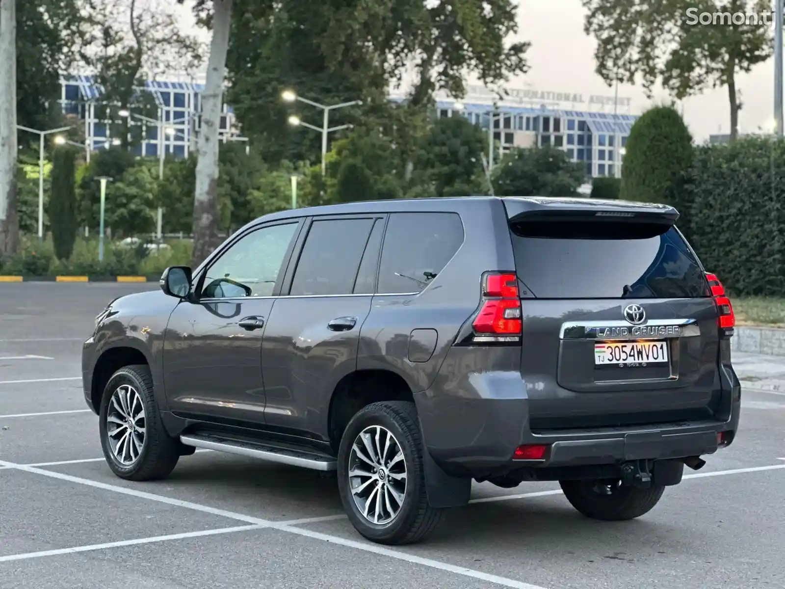 Toyota Land Cruiser Prado, 2023-9