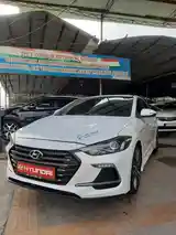 Hyundai Avante, 2017-3