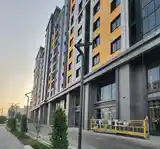 3-комн. квартира, 3 этаж, 73 м², 102 мкр-4