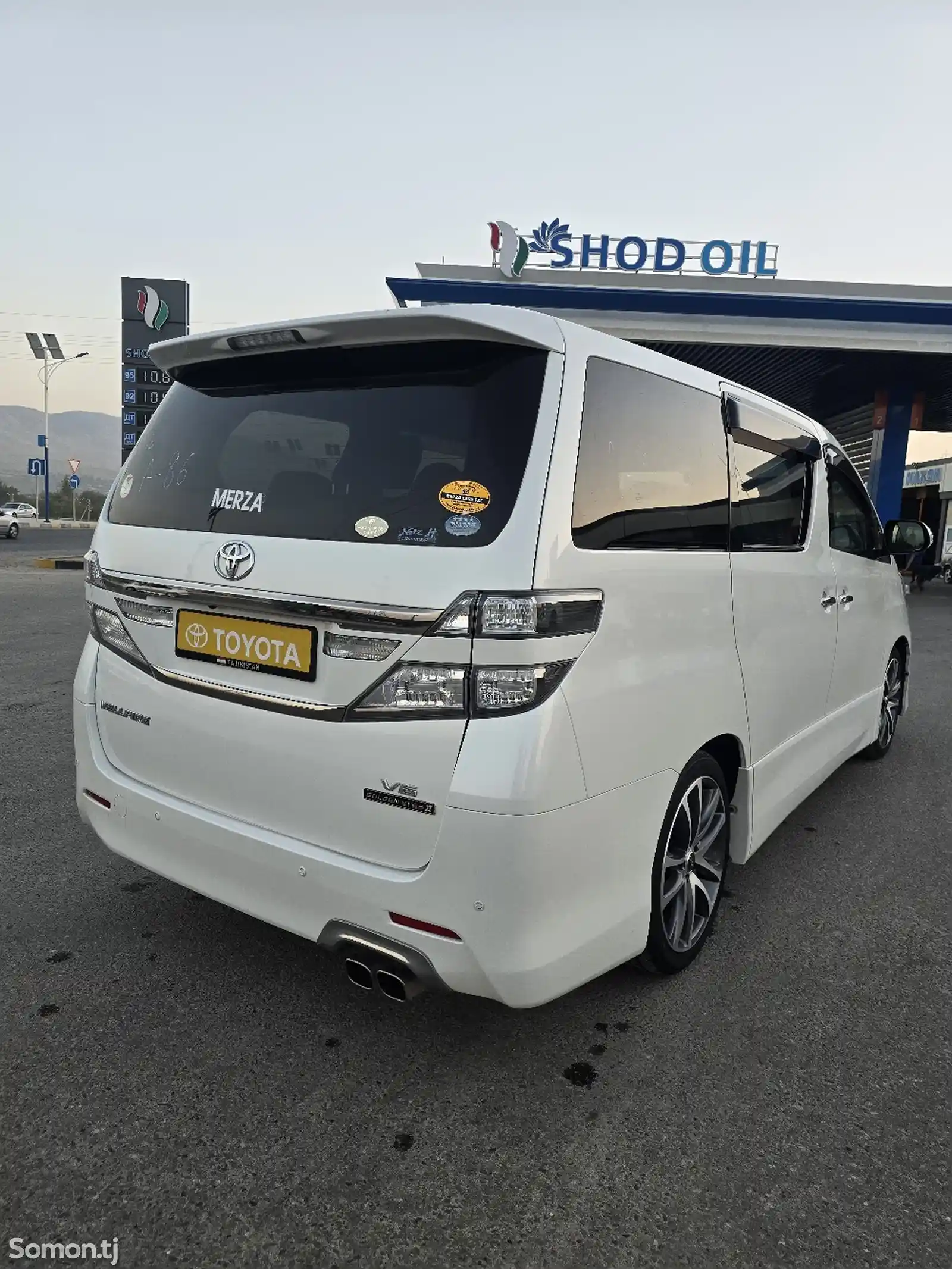 Toyota Vellfire, 2014-4