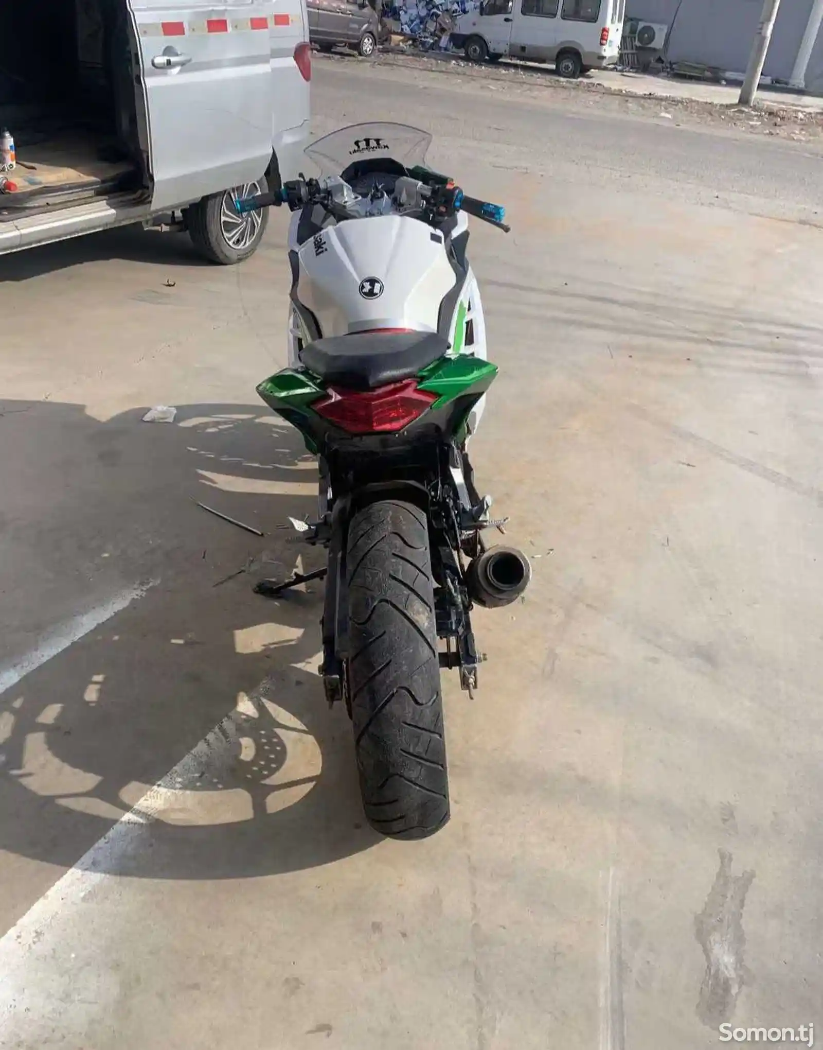 Kawasaki ninja 250cc sport-3