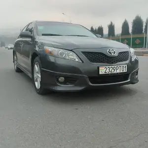 Toyota Camry, 2011