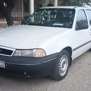 Daewoo Nexia, 1996