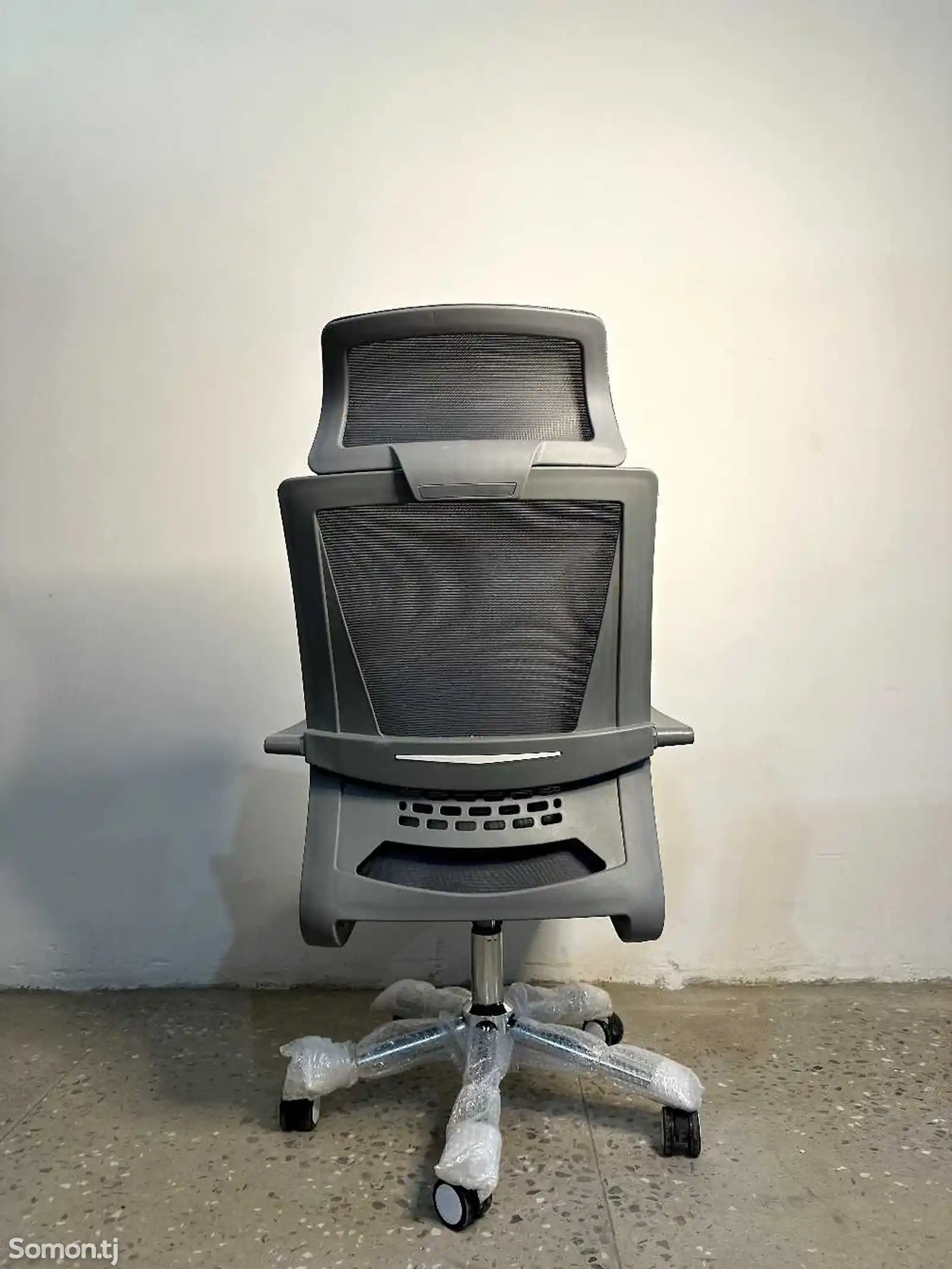 Кресло офисное Silver Black and White-4