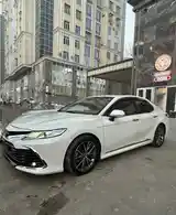 Toyota Camry, 2018-6