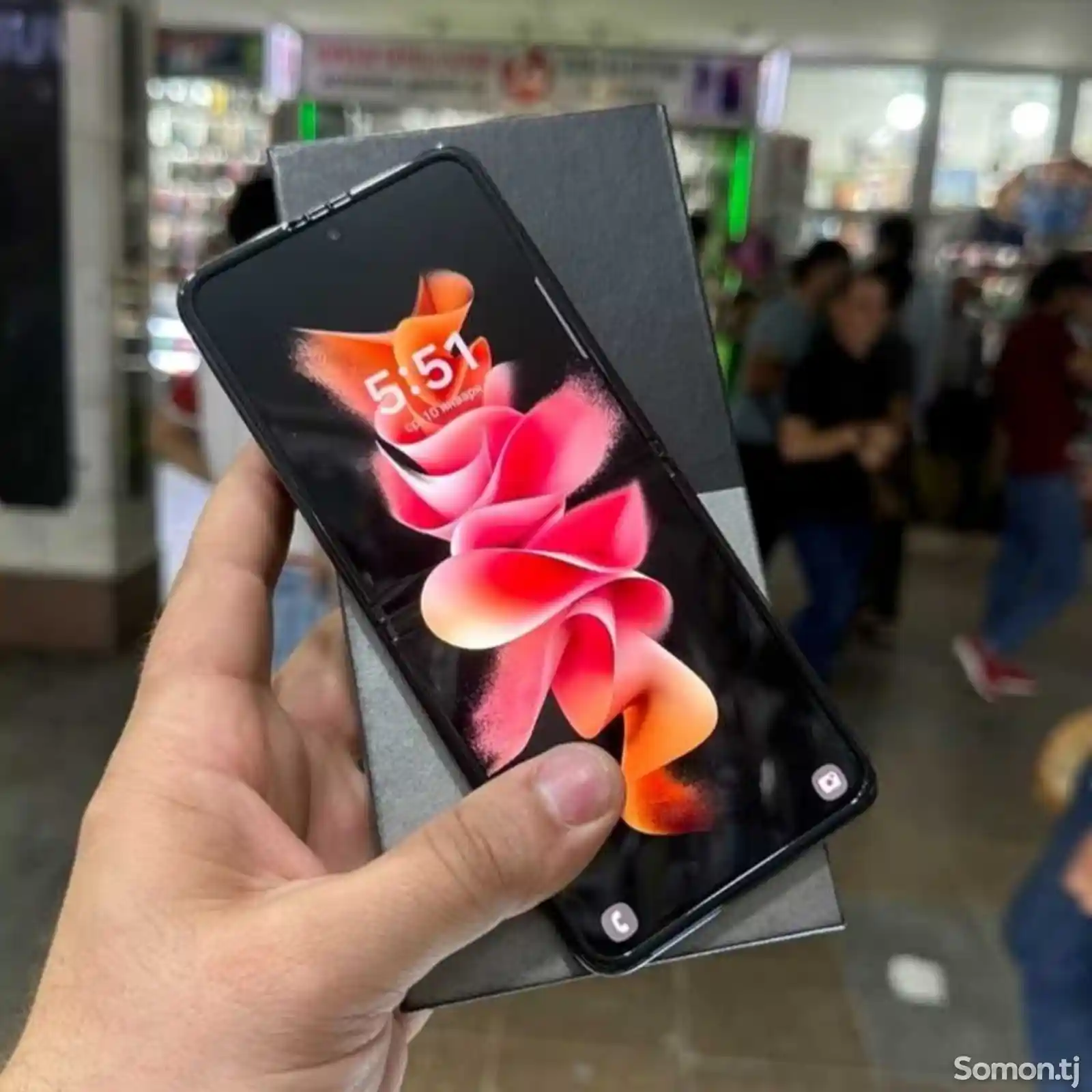 Samsung Galaxy Z Flip 3 5G-3
