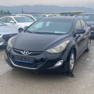 Hyundai Elantra, 2013