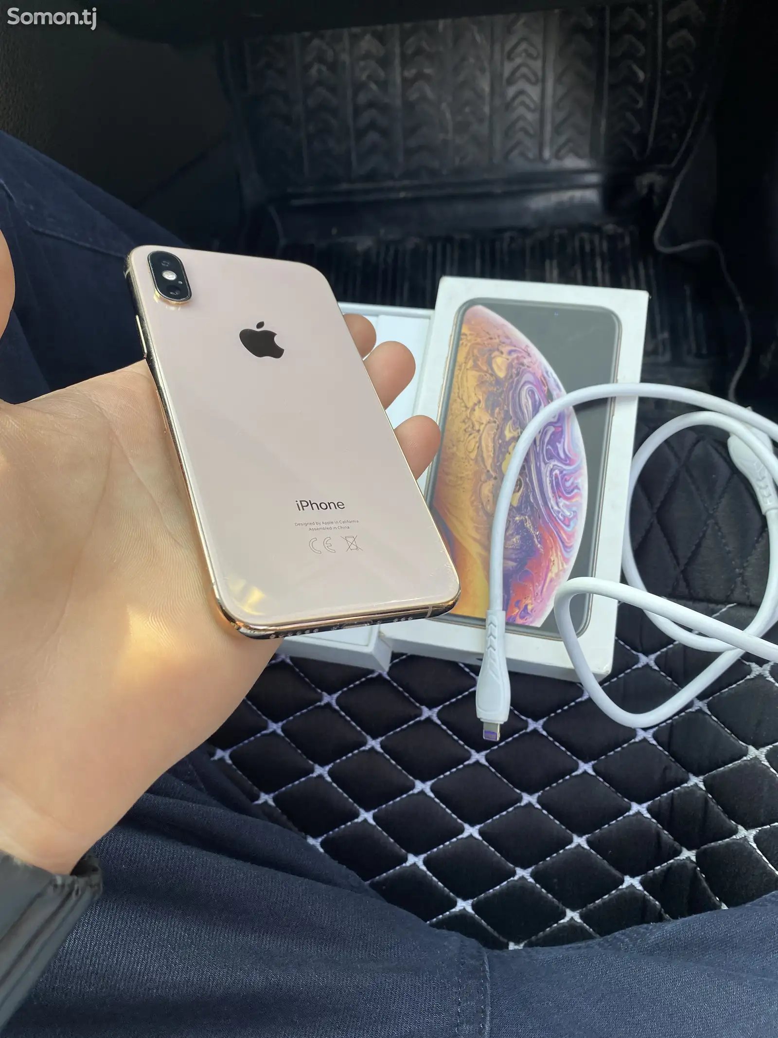 Apple iPhone Xs, 64 gb, Gold-1