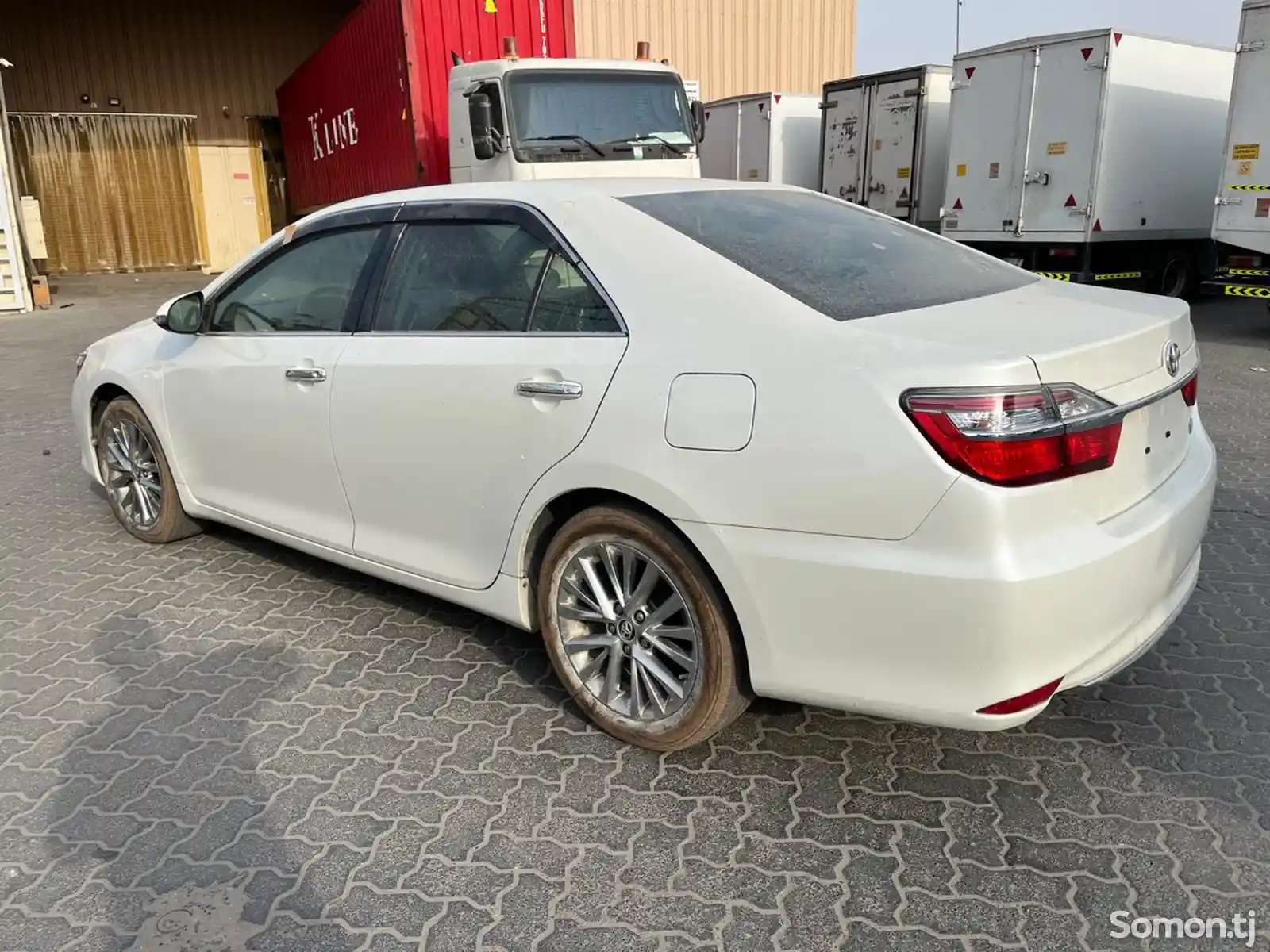 Toyota Camry, 2017-4