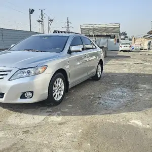 Toyota Camry, 2011