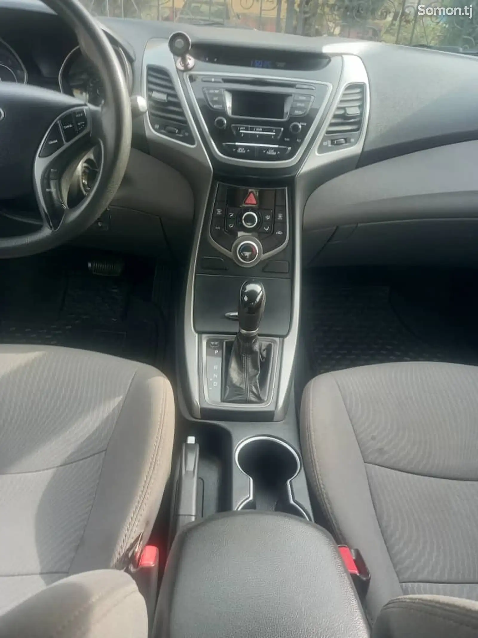 Hyundai Elantra, 2016-1