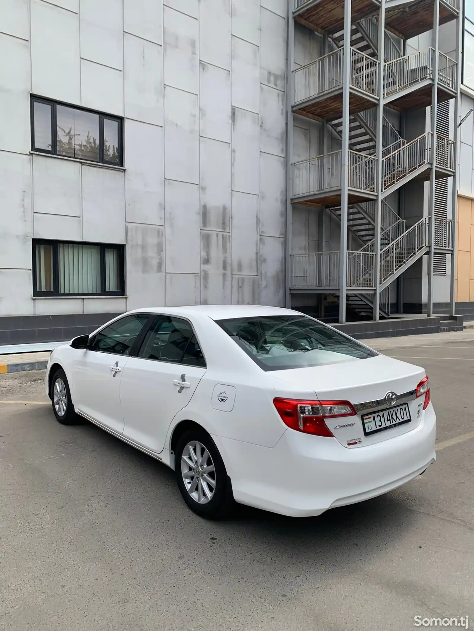 Toyota Camry, 2012-4