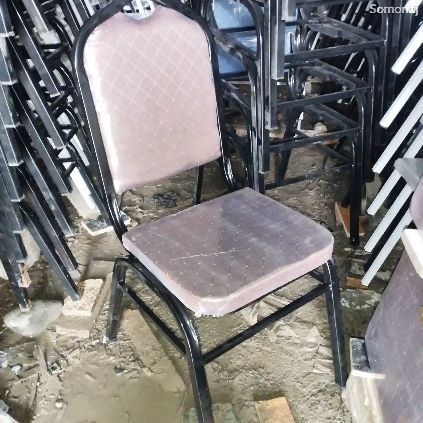 Стол и стул-1