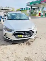 Hyundai Elantra, 2017-3