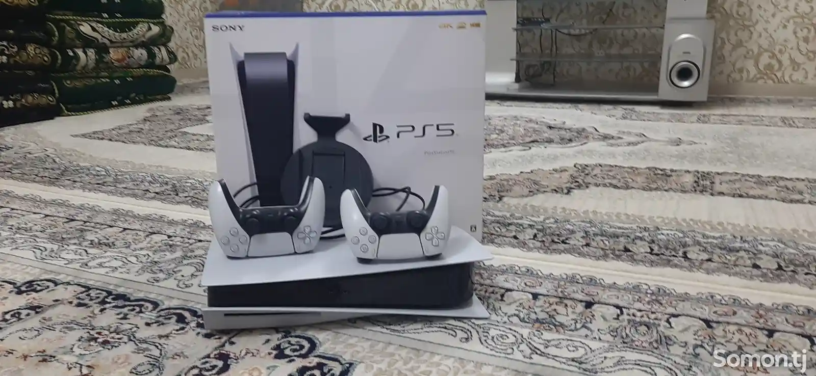Игровая приставка Sony PlayStation-4