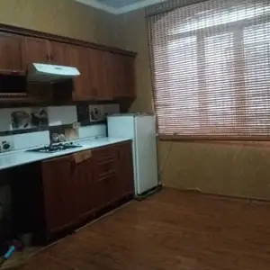 2-комн. квартира, 2 этаж, 60м², Гулбахор