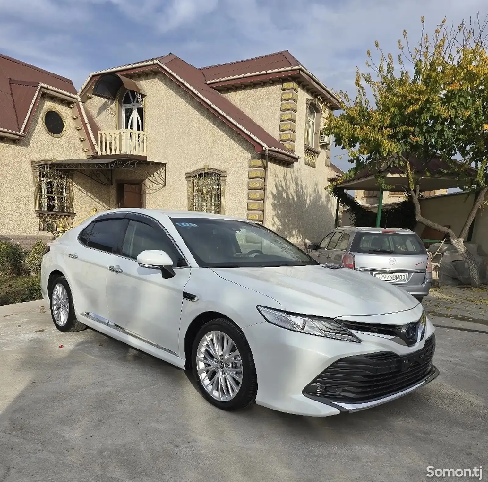 Toyota Camry, 2018-1