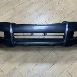 Передний бампер от Toyota Prado 1
