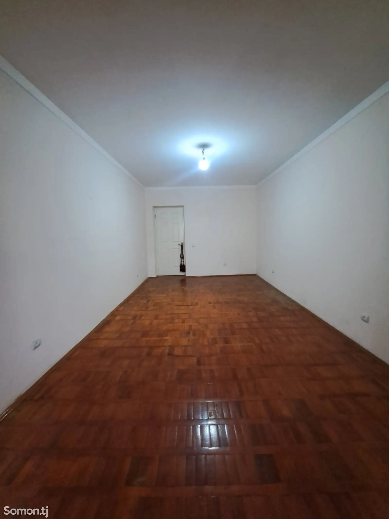 3-комн. квартира, 1 этаж, 115 м², Универмаг-10