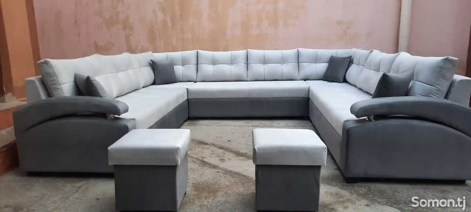 Комплект диван со столом и пуфиком-2