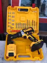 Шуруповерт DeWalt-2