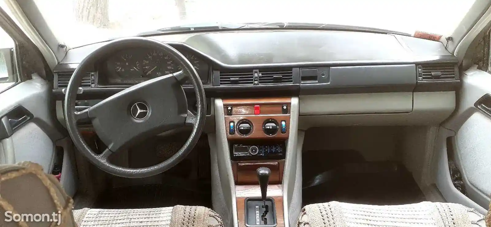 Mercedes-Benz W124, 1988-10
