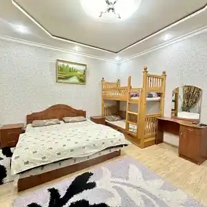 3-комн. квартира, 1 этаж, 100 м², Делюкс