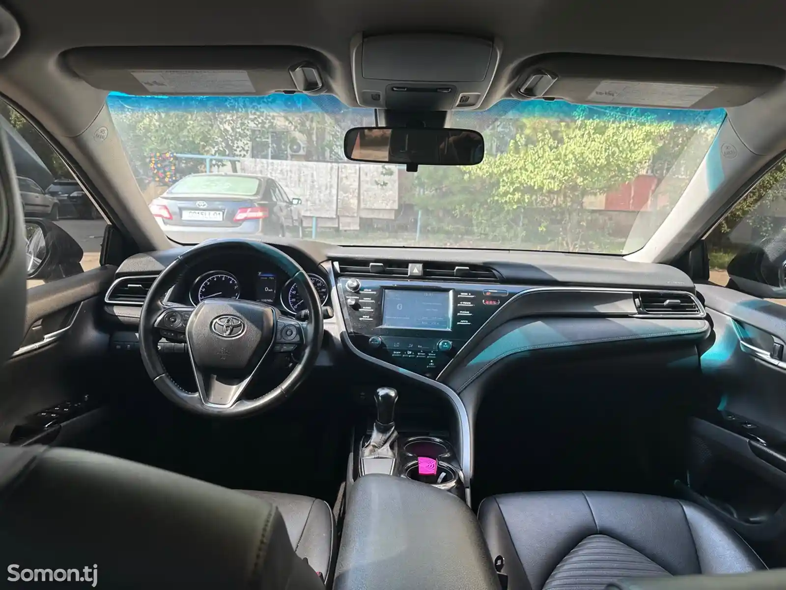 Toyota Camry, 2018-10