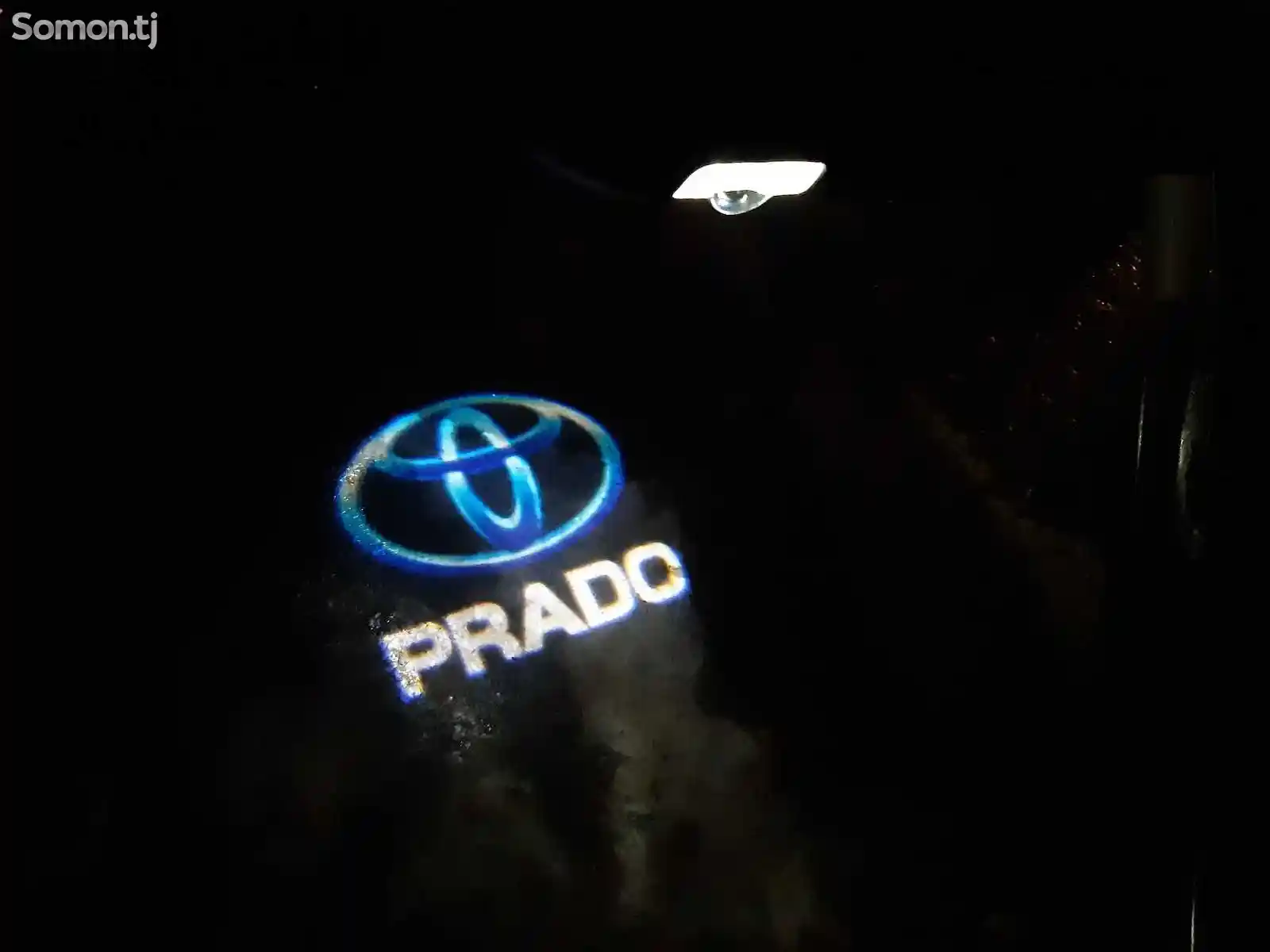Подсветка дверей с логотипом Toyora Prado-3