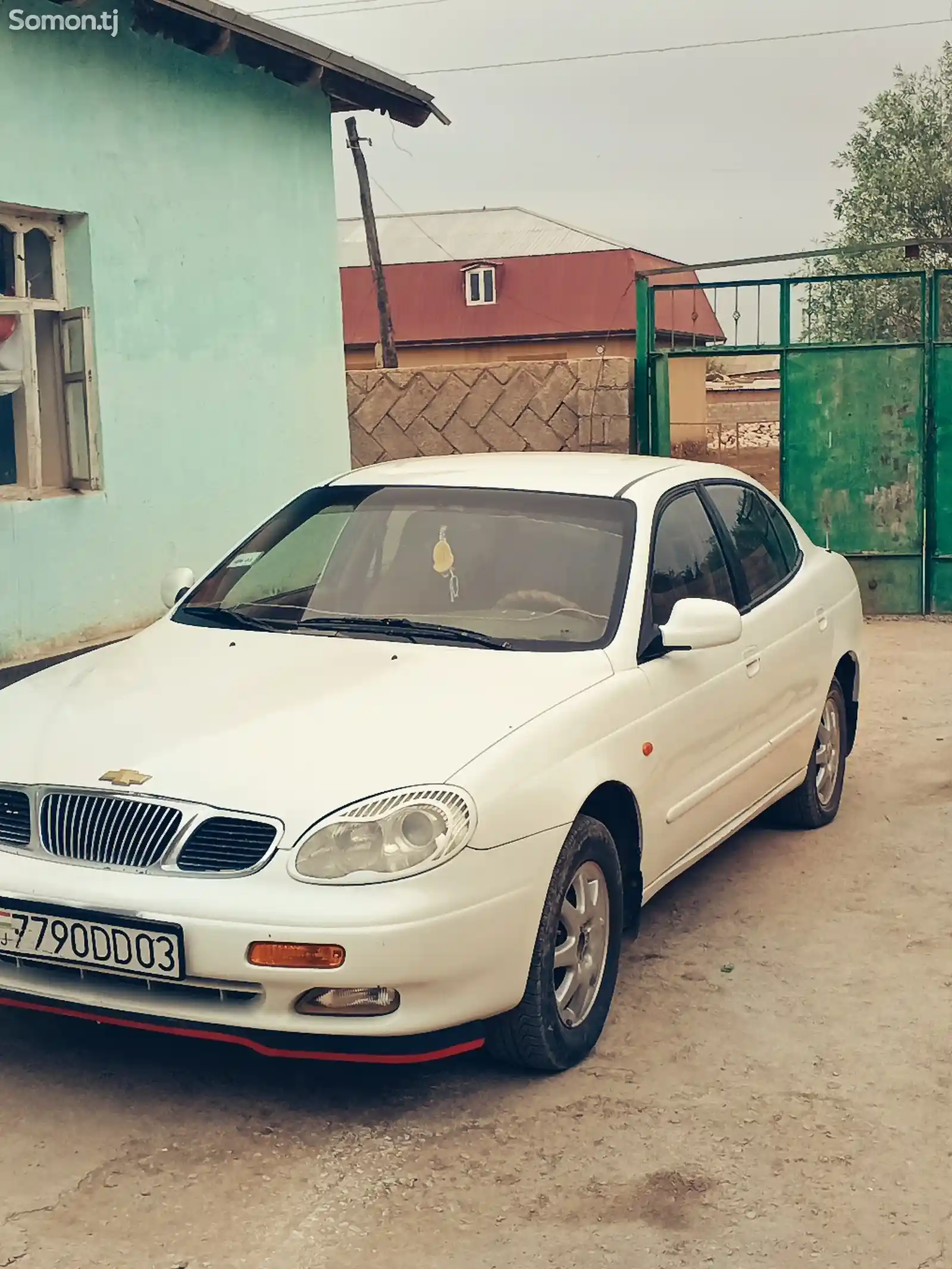 Daewoo Leganza, 2000-10