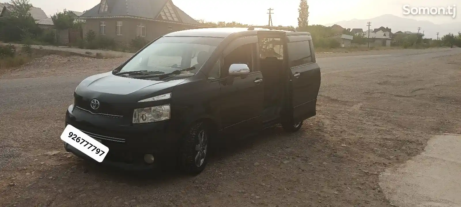 Toyota Voxy, 2008-3