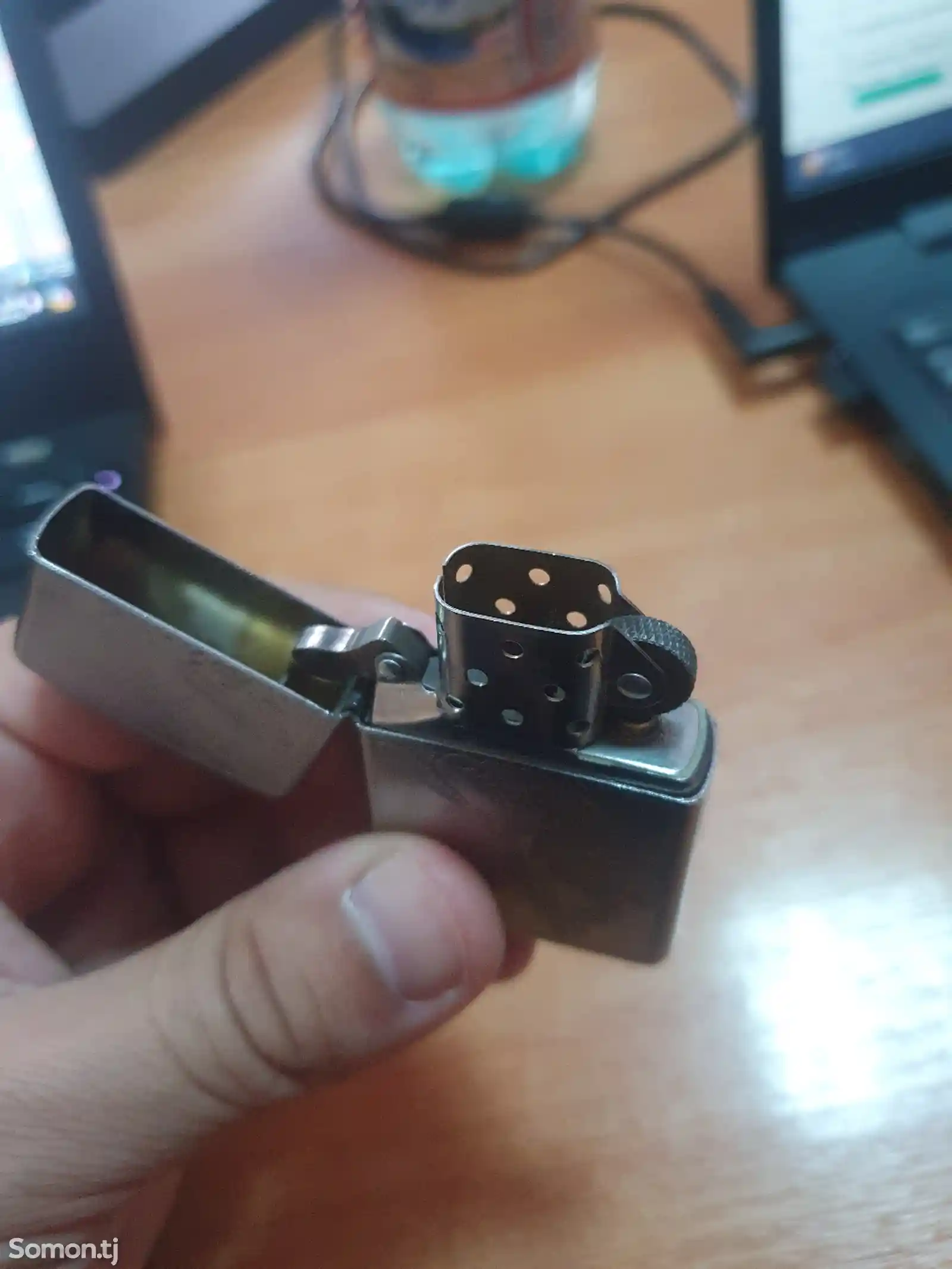 Зажигалка Zippo-2