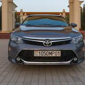 Toyota Camry, 2017