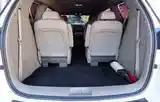 Kia Carnival, 2015-7