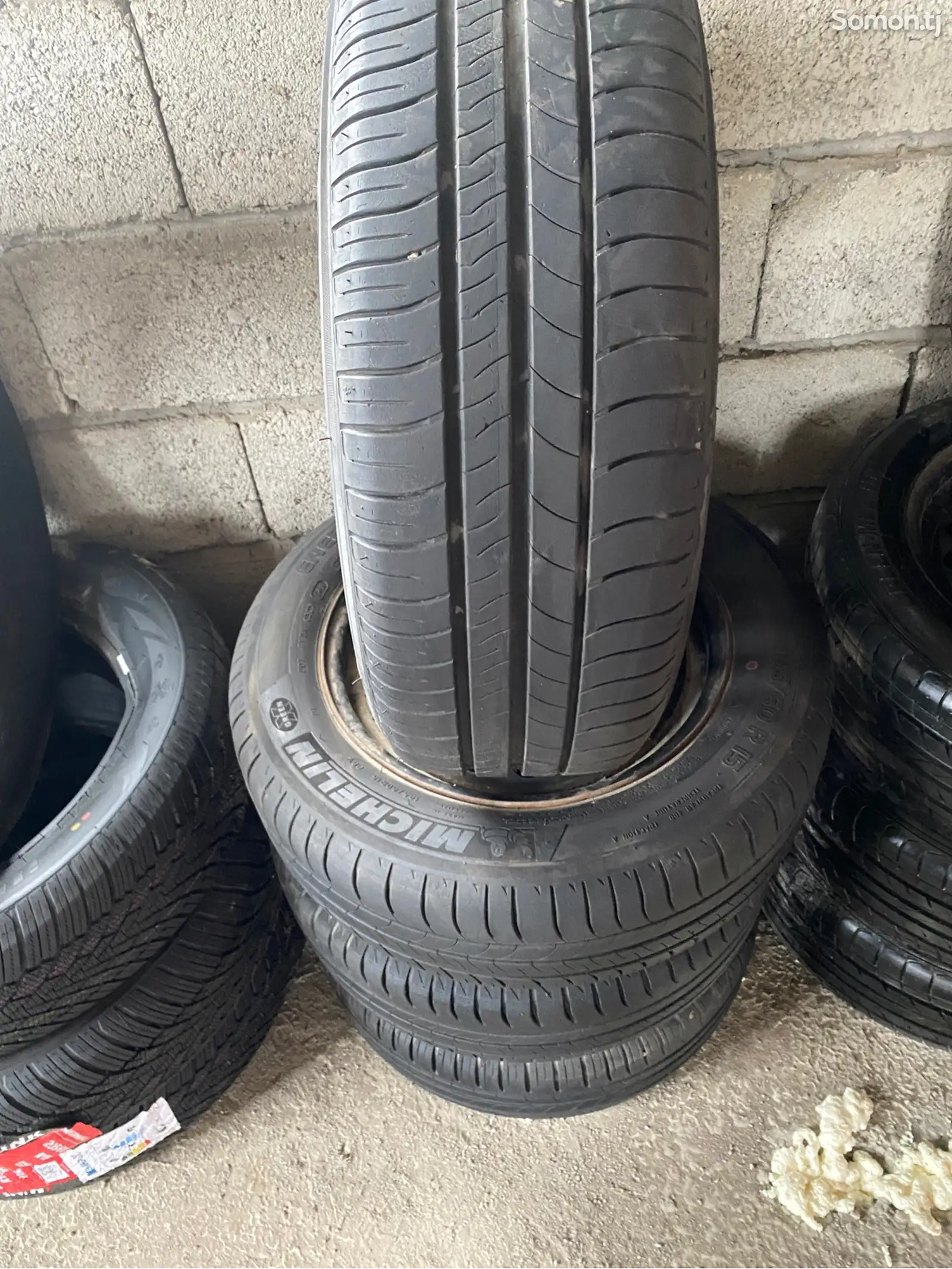 Шины R15 195/60 Michelin-1