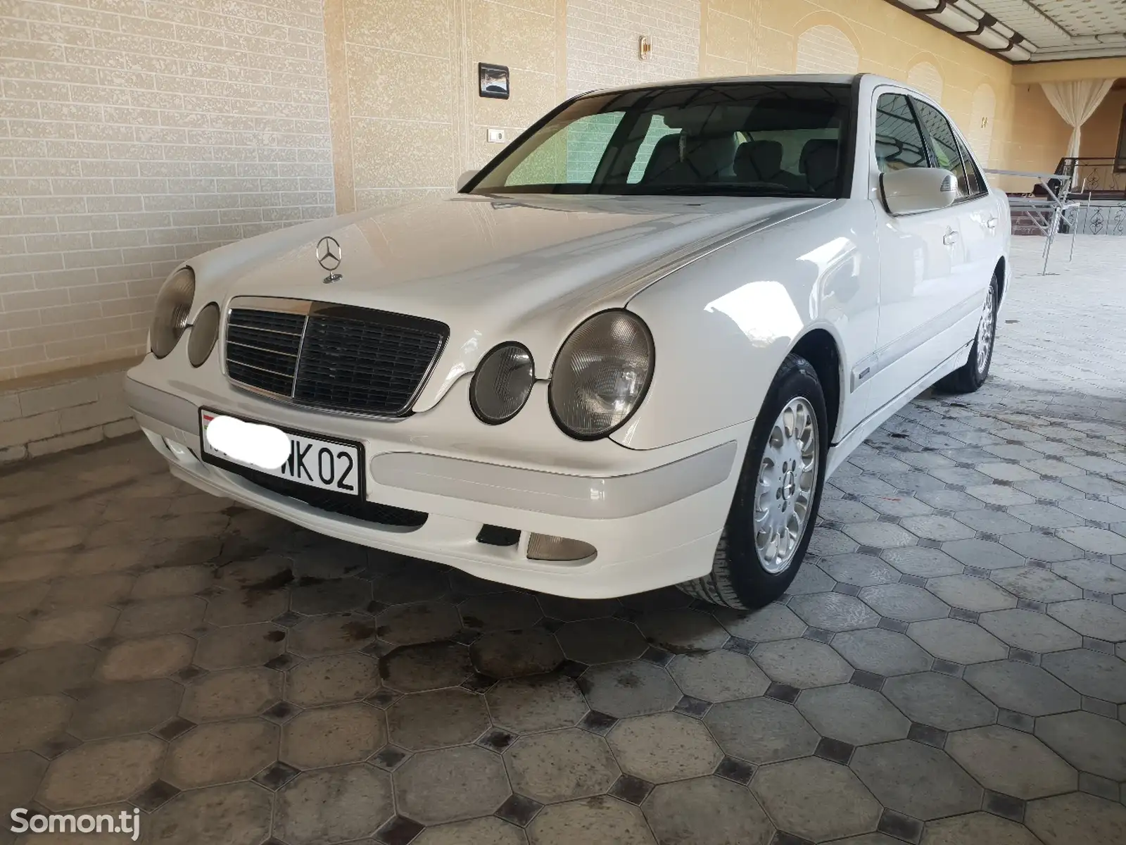 Mercedes-Benz E class, 2000-1