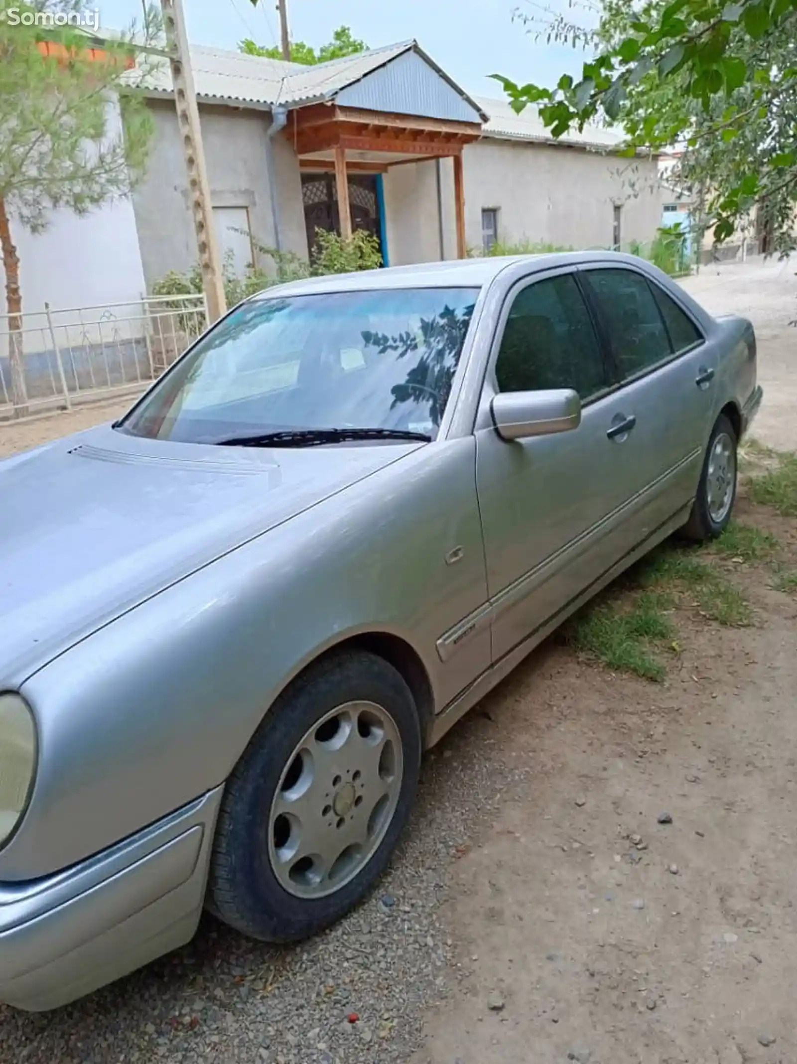 Mercedes-Benz E class, 1996-4