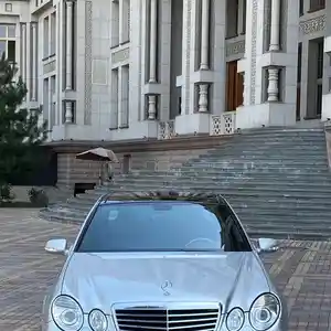 Mercedes-Benz E class, 2008