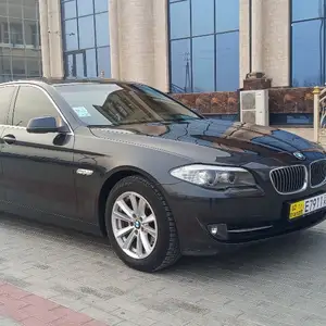 BMW 5 series, 2011