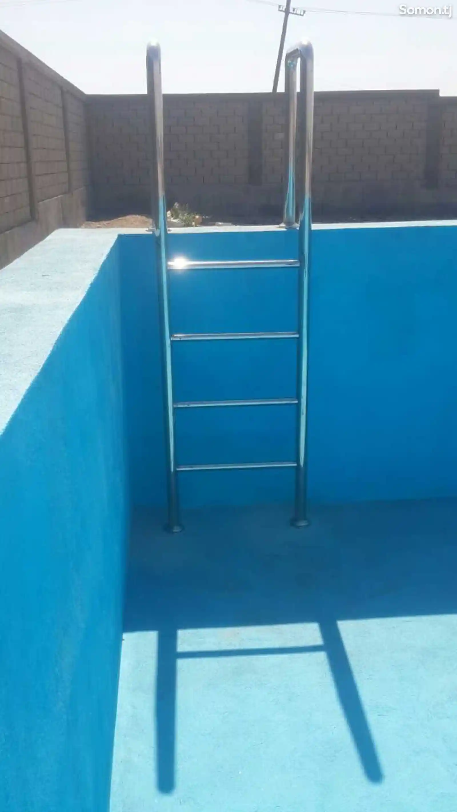 Лестницы для бассейнов на заказ-1