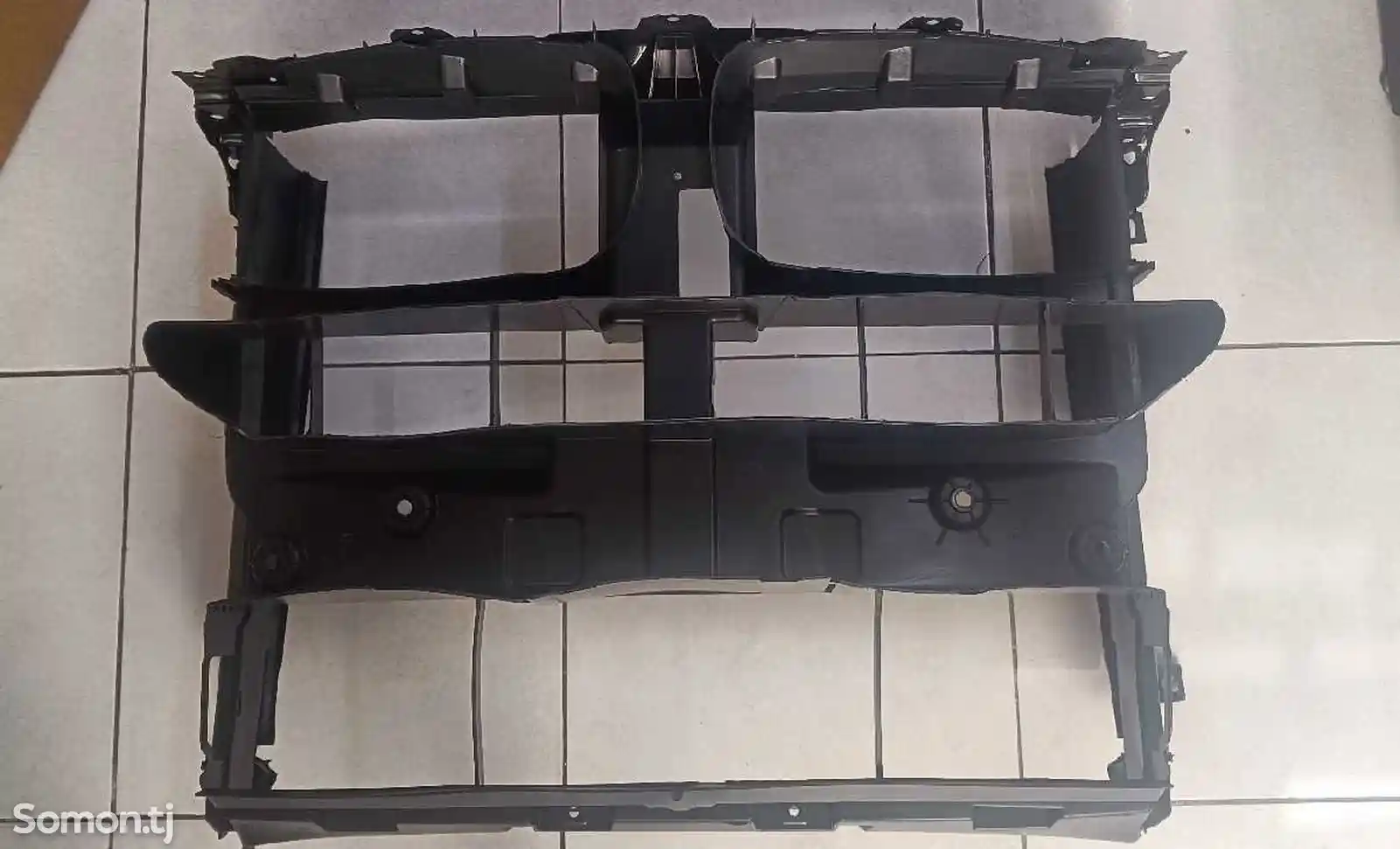 Передняя панель телевизора от BMW X5 F15 2014-18