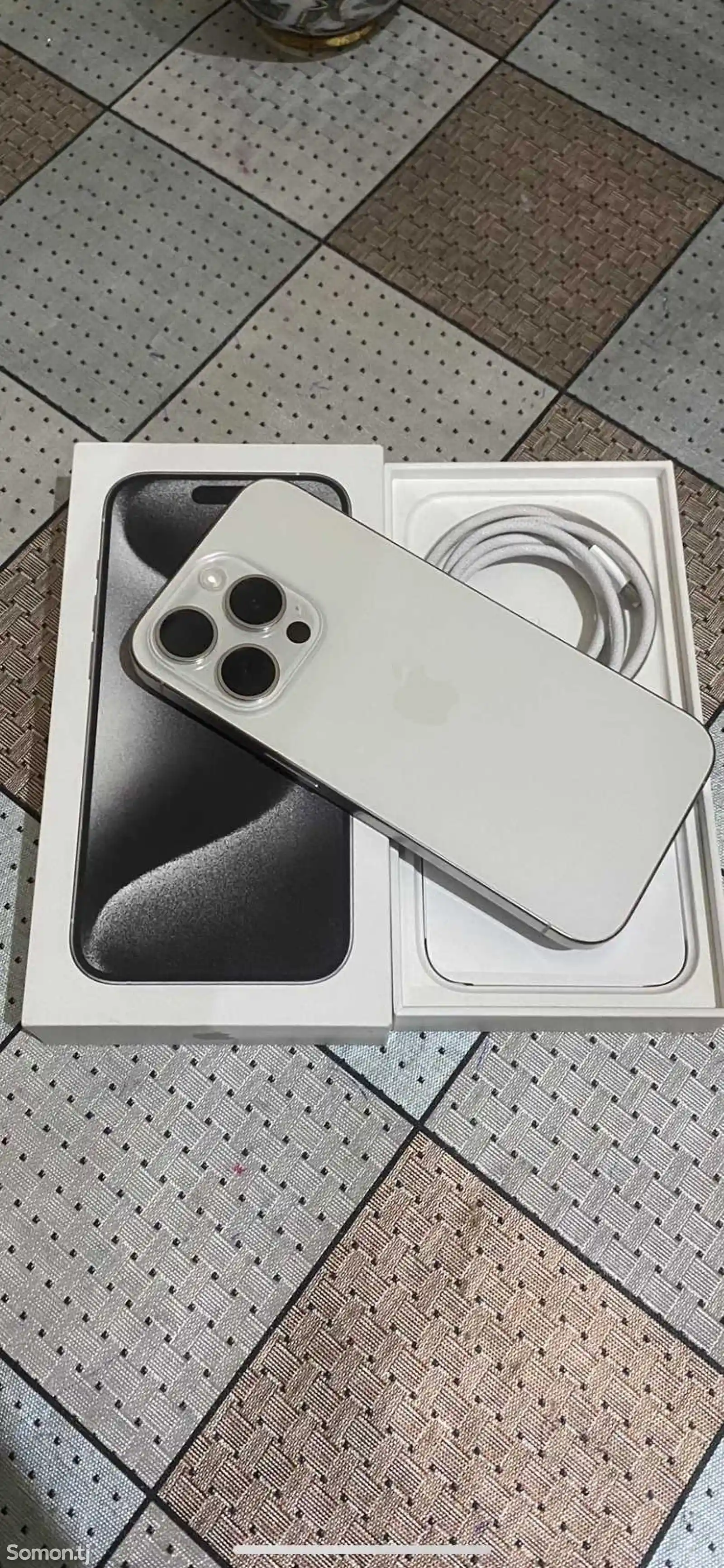 Apple iPhone 15 Pro, 256 gb, White Titanium-2