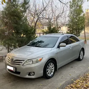 Toyota Camry, 2011