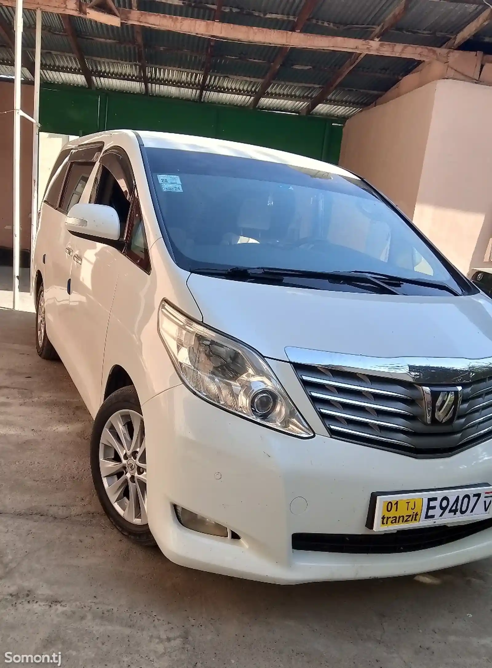 Toyota Alphard, 2009-2