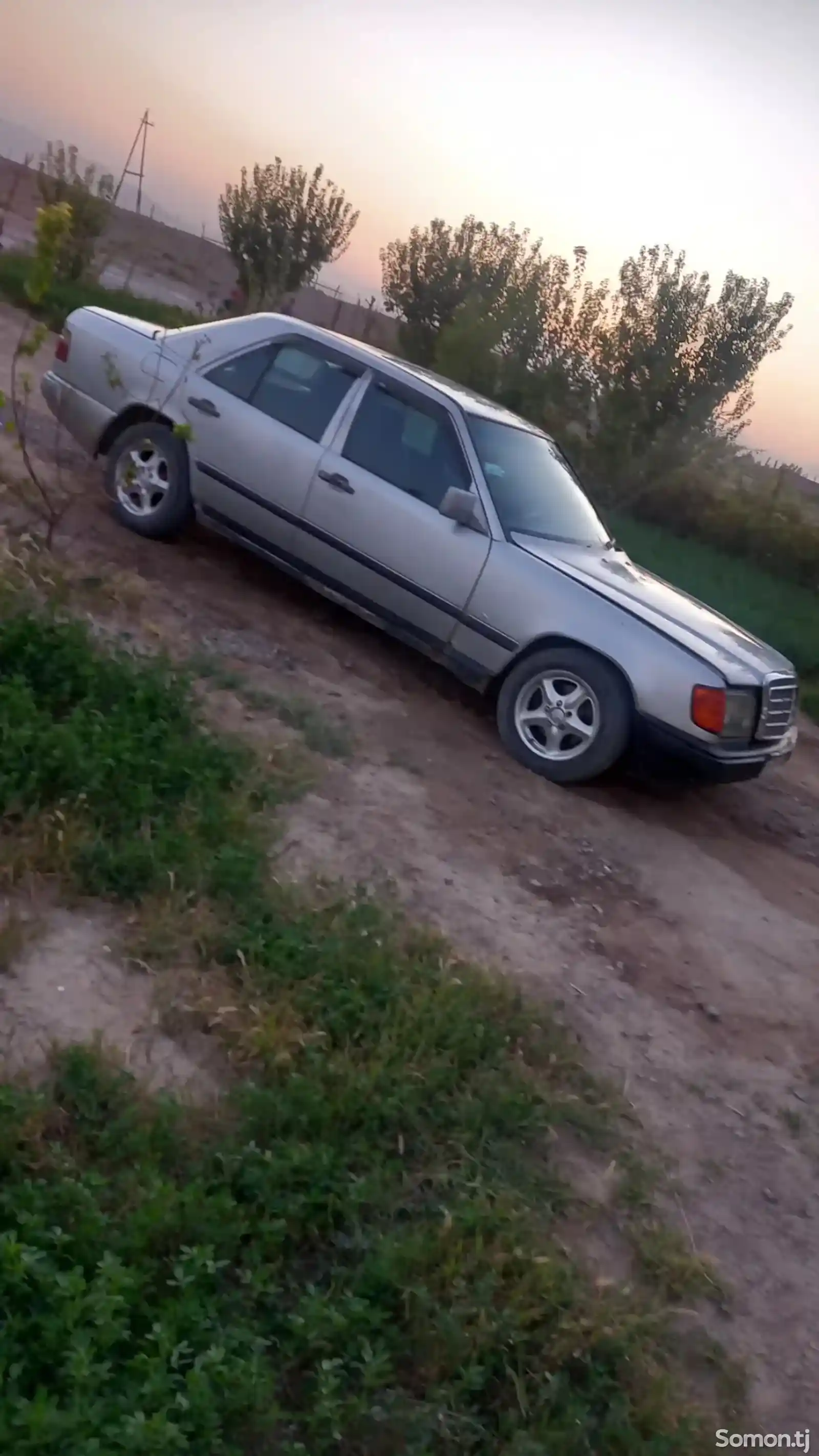 Mercedes-Benz W124, 1989-3