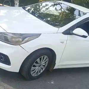 Hyundai Solaris, 2018