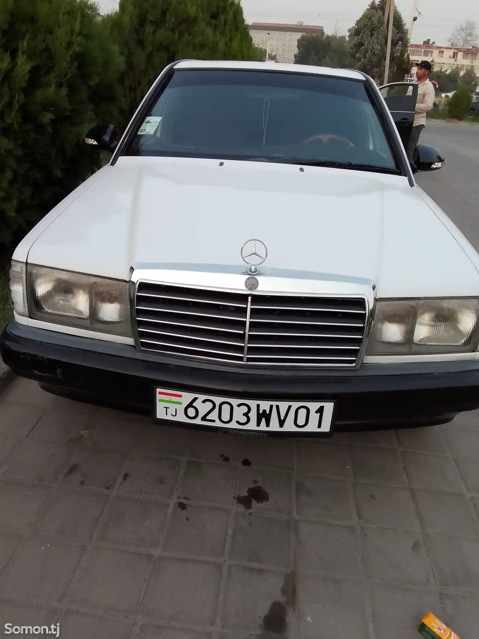 Mercedes-Benz W201, 1992-2