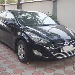 Hyundai Elantra, 2011