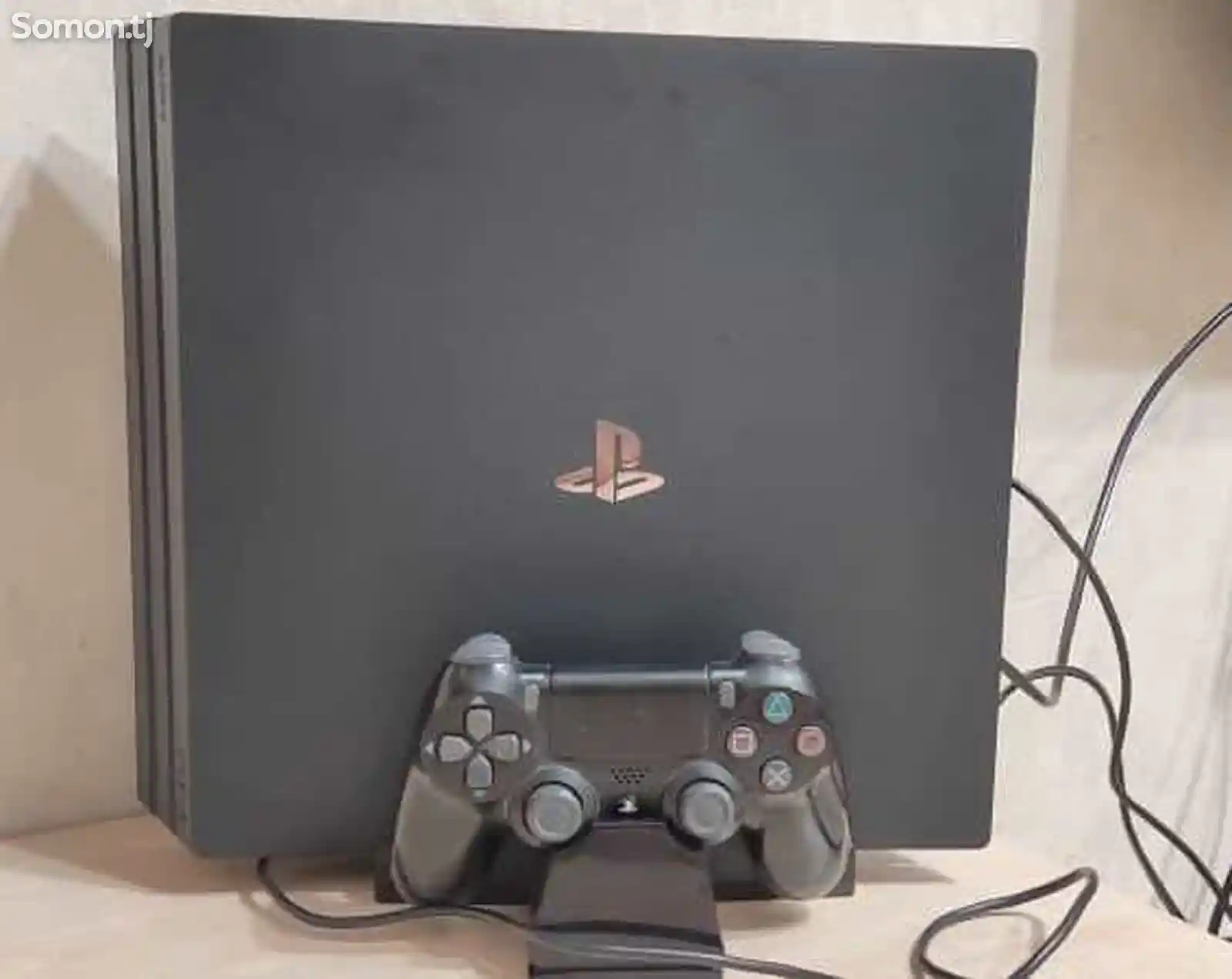 Игровая приставка Sony Playstation 4 Pro 1TB + 2 Джойстика + Станция-док-3