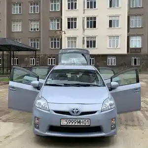 Toyota Prius, 2011